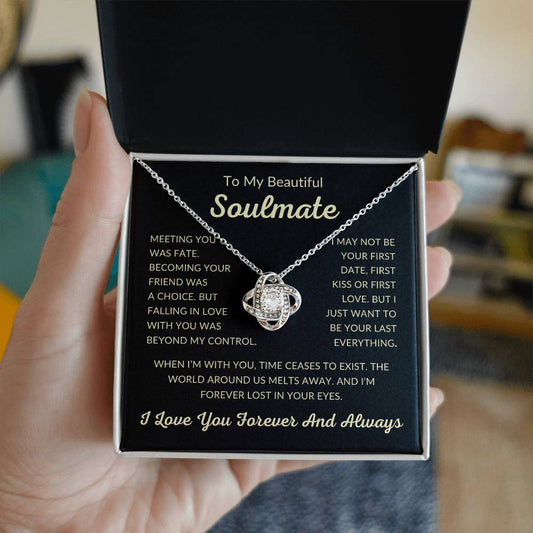 Soulmate-Your Eyes-Love Knot Necklace