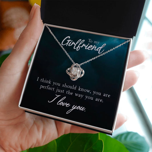 Girlfriend - Perfect - Love Knot Necklace
